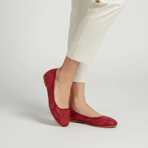 Women's Sneakers & Flats