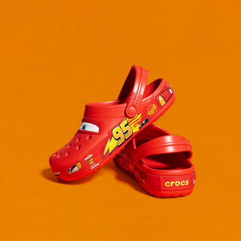 Lightning mcqueen crocs size 10 deals
