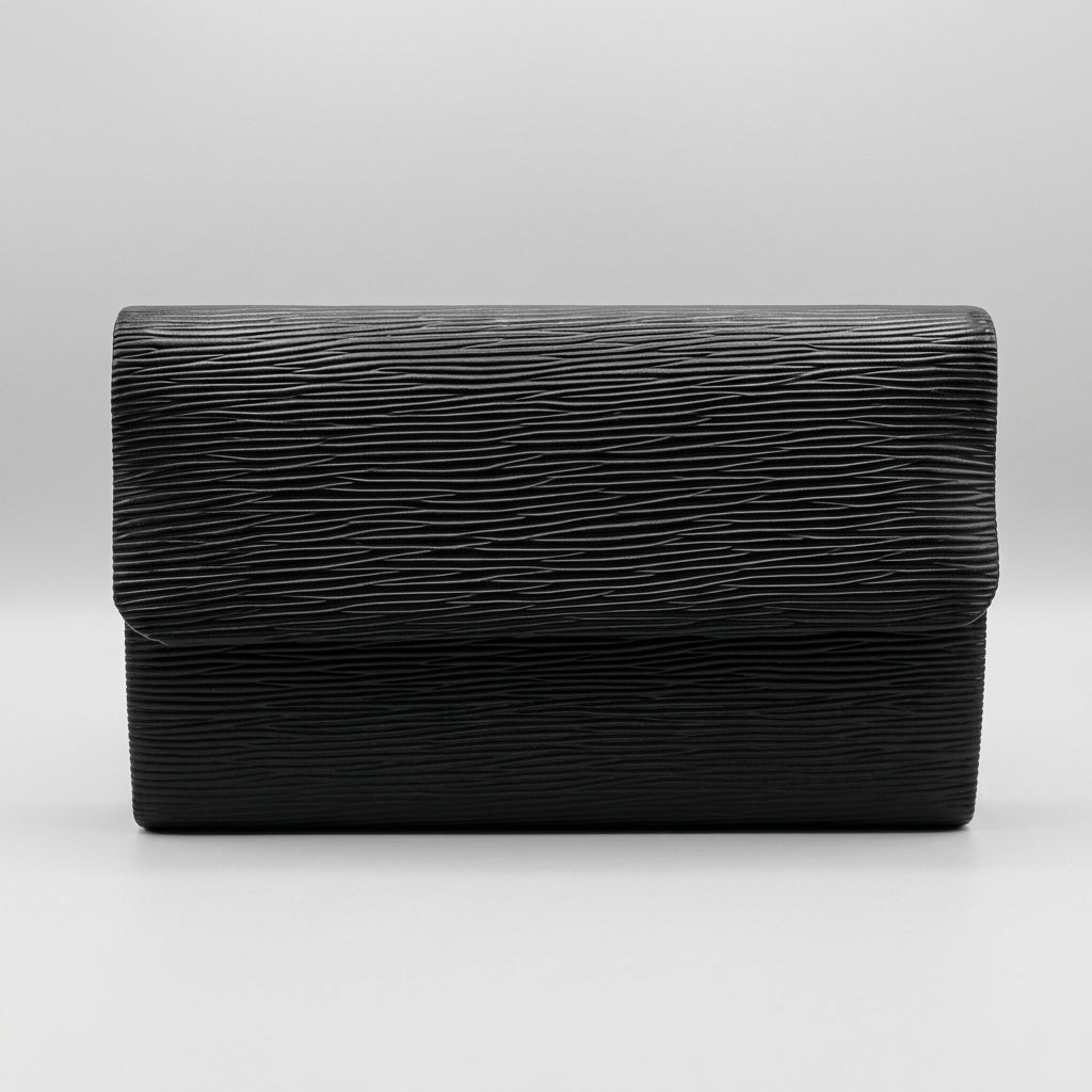 Coastal Clutch